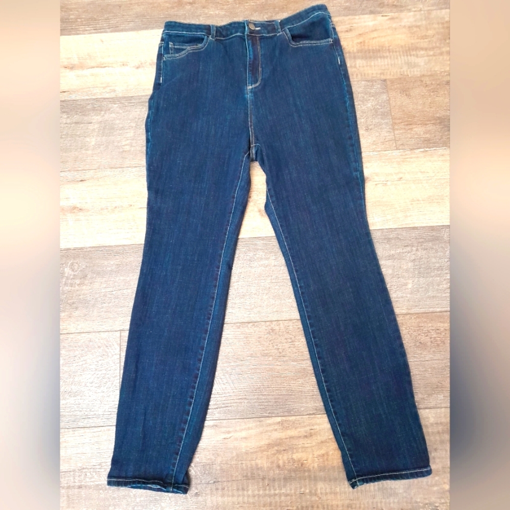 Lori Goldstein jeans